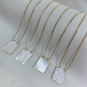 Collar con Colgante <span class=keywords><strong>de</strong></span> la <span class=keywords><strong>Virgen</strong></span> María <span class=keywords><strong>de</strong></span> Guadalupe en Concha <span class=keywords><strong>de</strong></span> Nácar, Joyería Religiosa para Mujer - Product Image 2