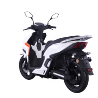 Scooter électrique, moteur à moyeu de 6,5 kW de puissance maximale, temps de charge de 4 heures, capacité de 150 kg, usine certifiée ISO9001