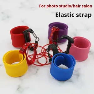 Hebilla de banda elástica de silicona para peluquería, hebilla <span class=keywords><strong>auxiliar</strong></span> de muñeca duradera para permanentes y horquillas, herramienta versátil para peluquería - Product Image 2