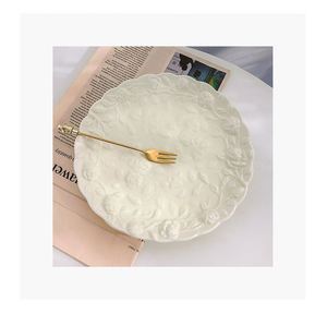 European Retro Elegant Wedding Restaurant Home Use <b>Decoration</b> <b>Plate</b> Dish - Product Image 3