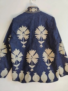 Chaqueta Suzani bordada a mano de mezclilla azul más vendida para mujeres bohemias Abrigo Suzani disponible para cantidades a granel de La India - Product Image 6