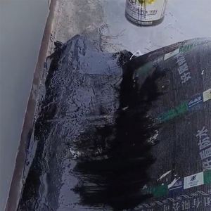 Non Curing <b>Rubber</b> Asphalt Waterproof Coating Manufacture Wholesale Non-cured <b>Rubber</b> Asphalt for Concrete Roof - Product Image 1