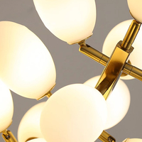 Lustre en verre blanc LED de luxe postmoderne pendentif longue chaîne de raisin pour la décoration de salon avec hauteur réglable