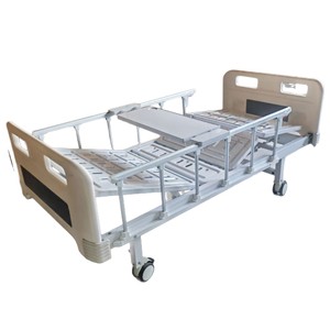 Lit médical manuel multifonctionnel 142x77x96 cm en alliage d'aluminium avec barreaux latéraux pour les soins aux patients en soins intensifs - Product Image 1