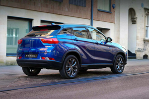 Voitures <span class=keywords><strong>électrique</strong></span>s <span class=keywords><strong>Seres</strong></span> <span class=keywords><strong>3</strong></span> à conduite à droite homologuées CEE, Aito pour Huawei, SUV de luxe à batterie, 5 portes, 5 places, haute vitesse, 4x4, voitures <span class=keywords><strong>électrique</strong></span>s économiques - Product Image 4