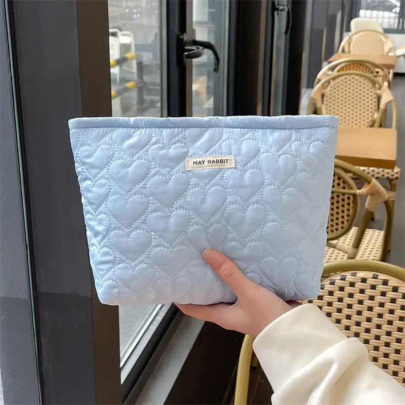 Logo Custom Fashion Stylish Durable Soft Puffy Cotton Quilted Makeup Pouch Bag Toiletry Bag for Women