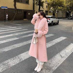 Женское длинное пальто из меха альпаки - Product Image 3