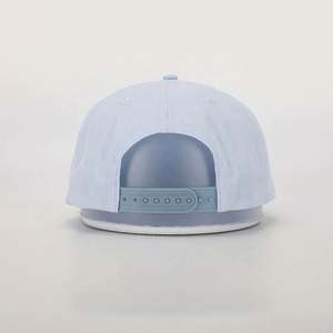 Gorra Deportiva de 5 Paneles con Visera Plana, Diseño Personalizado OEM al por Mayor, con Logotipo Bordado, Poliéster, Orificios Cortados con Láser, Estilo Moderno - Product Image 5