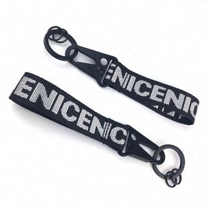 Porte-clés élégant de haute qualité avec mousqueton et crochet en forme d'olécrâne, cordon court personnalisé - Product Image 1