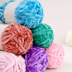 Filato ciniglia vellutato soffice da 100g per uncinetto e maglia, filato morbido per neonati, filati spessi per uncinetto - Product Image 1