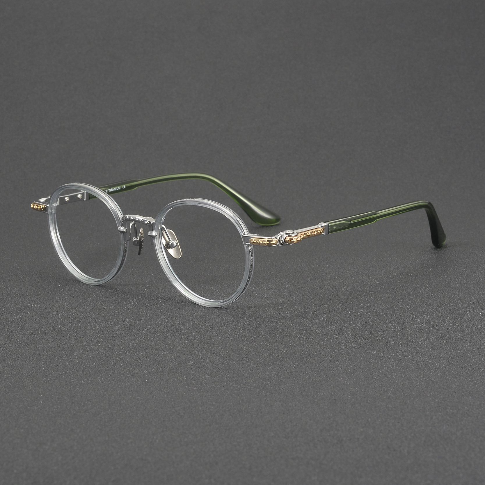 C4 Clear light green gold / green