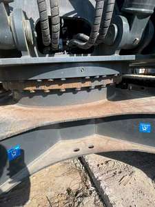 Excavatrice Hyundai R300 robuste, idéale pour les projets de carrière et de terrassement - Product Image 6