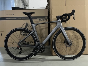 R10pro-disc (sport) 22 Velocidades 700C Bicicleta de Carretera de Fibra de Carbono Completa con Frenos de Disco para Adultos R10pro-disc (sport)-RS-22S Profesional - Product Image 1
