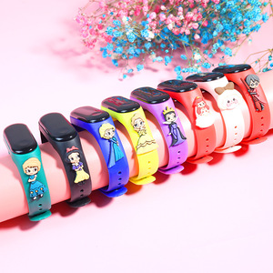 <span class=keywords><strong>Orologio</strong></span> Digitale LED per Bambini con Touchscreen, Alta Qualità, Cinturino in Silicone, Adatto alla Pelle dei Bambini - Product Image 3