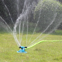 360 °   Arroseur de jardin rotatif en plastique ABS à 3 bras pour l'irrigation des pelouses et des pépinières – Vente en gros