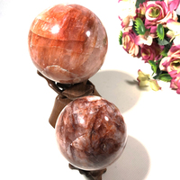 Donghai Quartz de sapin poli de haute qualité Pierre de cristal naturel Sphère de guérison Quartz hématoïde Boule de cristal Thème de l'amour Noël