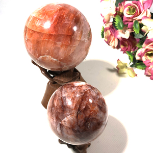 Donghai Quartz de <span class=keywords><strong>sapin</strong></span> poli de haute qualité Pierre de cristal naturel Sphère de guérison Quartz hématoïde <span class=keywords><strong>Boule</strong></span> de cristal Thème de l'amour Noël - Product Image 4