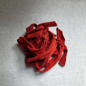 Retazos de tela de algodón terylene color rojo, trapos usados, tela textil color violeta, residuos textiles 100% algodón - Product Image 5