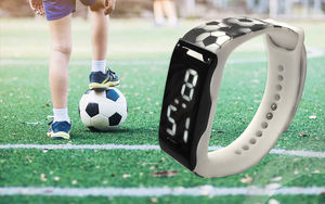 2023 Sport Bracelet Silicone Motif Numérique Bracelet Enfants Enfants Led Montre Unisexe En Plastique Bébé Montre Montre Intelligente pour Enfants - Product Image 2