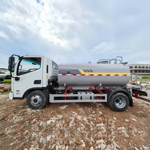 Camión Cisterna Foton 4X2 con Tanque de Agua de 5000L, Camión Pulverizador, Transportador Móvil en Venta - Product Image 2