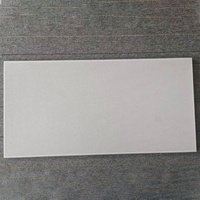 Plafond suspendu en aluminium intégré, système de grille au design moderne personnalisé, insonorisant, respirant, ignifuge, pour usage en centre commercial