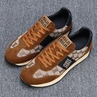 Chaussures de course pour hommes 2025, style coréen d'été, basses, bout rond, fermeture à lacets, maille douce, imprimées, tendance, chaussures pour étudiants