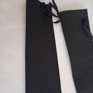 Sac géotextile non tissé de 150 mm x 400 mm pour le contrôle de l'érosion des sédiments dans la construction ou l'aménagement paysager - Product Image 4