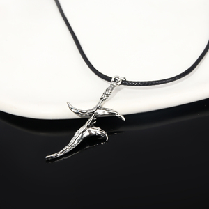 <span class=keywords><strong>Collana</strong></span> in Metallo all'Ingrosso, Ciondolo alla Moda per Ragazzi con Pendente a Forma di Coltello Nero Melina - Product Image 2