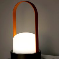 Lampe de chevet portable moderne personnalisée à commande tactile rechargeable en ABS, à intensité variable en continu, lampe LED décorative pour la maison