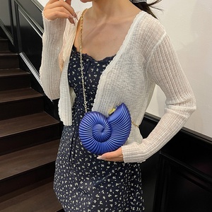 حقيبة يد نسائية عصرية لعام 2026 من الأكريليك بتصميم صدفة البحر مع سلسلة للكتف وحقيبة مكياج للسهرات - Product Image 6