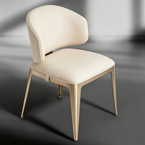 <span class=keywords><strong>Chaise</strong></span> de salle à manger moderne en cuir microfibre <span class=keywords><strong>beige</strong></span> de luxe léger avec structure en acier inoxydable et éponge 45D pour la maison et les restaurants - Product Image 1