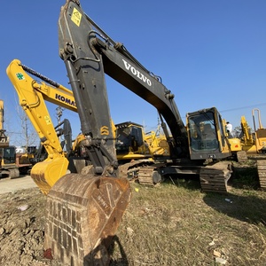 Excavatrice sur chenilles VOLVO EC210BLC d'occasion 2021 avec poids opérationnel de 21 tonnes, moteur et pompe puissants, en vente - Product Image 1