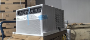 เครื่องปรับอากาศไฮบริดแบบติดหน้าต่าง Deye 12000BTU ใช้พลังงานแสงอาทิตย์ ACDC ระบบทำความเย็นและความร้อน 110v/220v ความถี่แปรผัน เสียงเบา สำหรับบ้าน ใช้คอมเพรสเซอร์ GMCC-Toshiba - Product Image 4