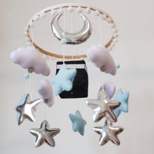 Cadeau français pour nouveau-né Jouets souples suspendus personnalisés Décoration de chambre d'enfant en feutre musical Coran Kaaba Mobile islamique pour bébé - Product Image 5