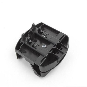 Clips de fixation pour support de signalisation d'avertissement trépied Mercedes-Benz A2048900114 - Product Image 3