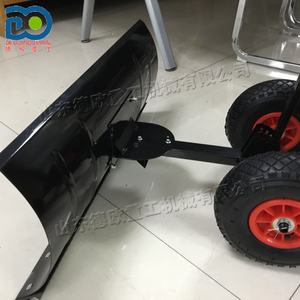 <span class=keywords><strong>Pelle</strong></span> à neige extérieure légère utilisée pour pousser les piles de riz à ordures et la neige avec des roues <span class=keywords><strong>Pelle</strong></span> d'hiver de taille compacte - Product Image 2