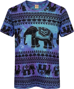 Camiseta de manga corta y cuello redondo con diseño de elefante sublimado con efecto tie-dye. Hecho de poliéster de 140 g/m². - Product Image 6
