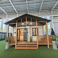 Maison conteneur extensible de 20 pieds au design rustique, bungalow modulaire, maison préfabriquée mobile en acier étanche avec 2 chambres