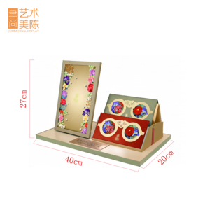 Đồ trưng bày kính mắt trang trí, thân thiện với môi trường, có thể tùy chỉnh, họa tiết cổ điển, màu đỏ vàng, chất liệu gỗ/kim loại, sơn xịt - Product Image 1