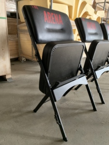 Chaise pliante VIP haut de gamme pour tribune de stade, avec cadre métallique rembourré, idéale pour le sport, le basketball, la salle de sport, l'extérieur et le théâtre - Product Image 2
