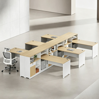 Poste de travail de bureau pour 4 personnes de qualité E0, écologique, avec cloison moderne et minimaliste, bureau informatique en îlot