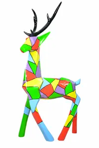 Высокое качество смолы скульптура рождественские украшения для празднования цветной Стеклопластик олень скульптуры животных