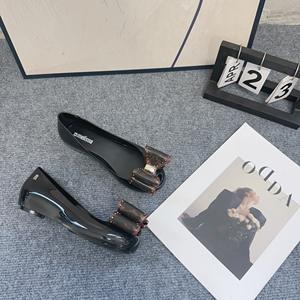 <span class=keywords><strong>MELISSA</strong></span> <span class=keywords><strong>รองเท้า</strong></span>ปากปลาเยลลี่, <span class=keywords><strong>รองเท้า</strong></span>ผูกโบว์ - Product Image 2