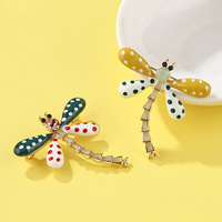 Broche libellule Broche insecte en émail pour femmes Épingle de revers unisexe Sacs à dos Badges Chapeaux Sacs Accessoires Fête Bijoux Cadeau