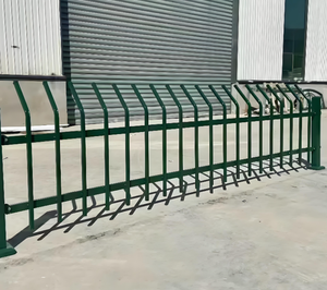Valla de Acero Tipo Palisada Galvanizada en Caliente + Púas Curvadas con Recubrimiento en Polvo Anti-Corte y Anti-Escalada para Infraestructuras Críticas - Product Image 6
