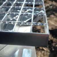 Grille de sol en acier au carbone moulé durable, cage à pigeons de course, grille anti-corrosion, certifiée ISO9001, moderne