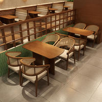 Chaise de salle à manger en bois avec dossier en canne et assise rembourrée en cuir – Chaise de restaurant moderne, mobilier en gros