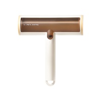 Éliminateur de poils d'animaux : Brosse adhésive statique pour éliminer les poils de chat et autres poils, un outil indispensable pour l'élimination des poils