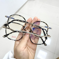 Monturas de Gafas Coloridas en Oferta, Monturas Ópticas Estilo Ojo de Gato para Hombre y Mujer, Nueva Tendencia, Diseño Único y Moderno