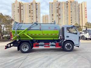 Competitive Price Dongfeng 4X2 8CBM Vacuum Suction Truck for Wastewater Disposal Pipeline Maintenance - Product Image 3